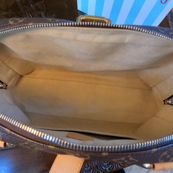 Louis Vuitton  Monogram Manhattan GM - Picture 13 of 13